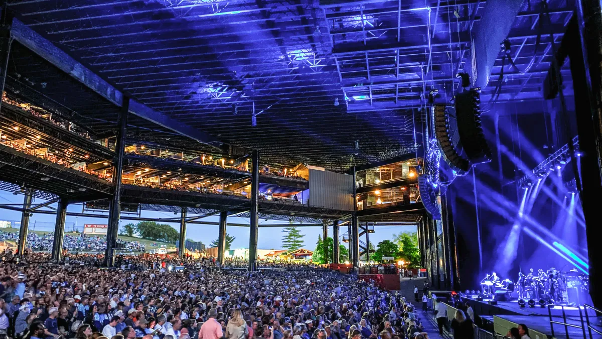 Hollywood Casino Amphitheatre