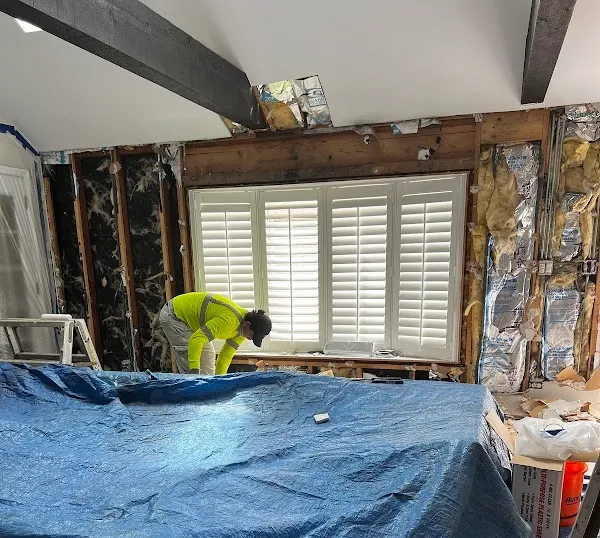 How Professional Insulation Removal Works Insulation removal