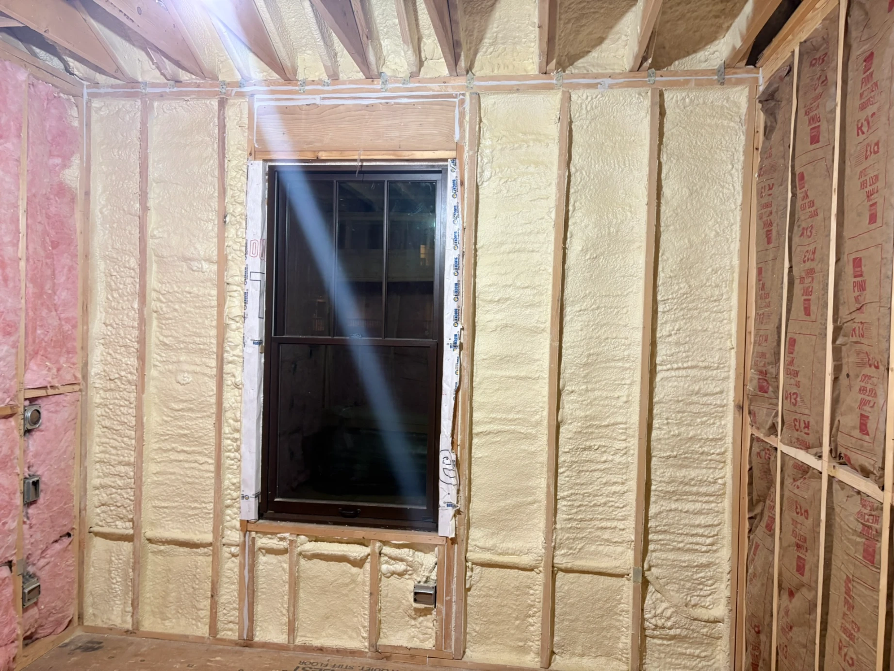 Expert Spray Foam Insulation Services in Burr Ridge, IL Expert Spray Foam Insulation Services in Burr Ridge IL