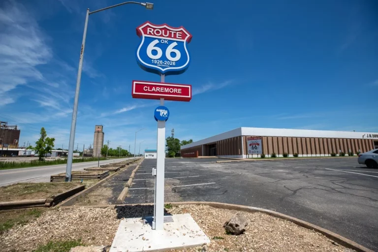 The Route 66 Monument at Harvester Park