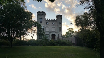 Givins Beverly Castle